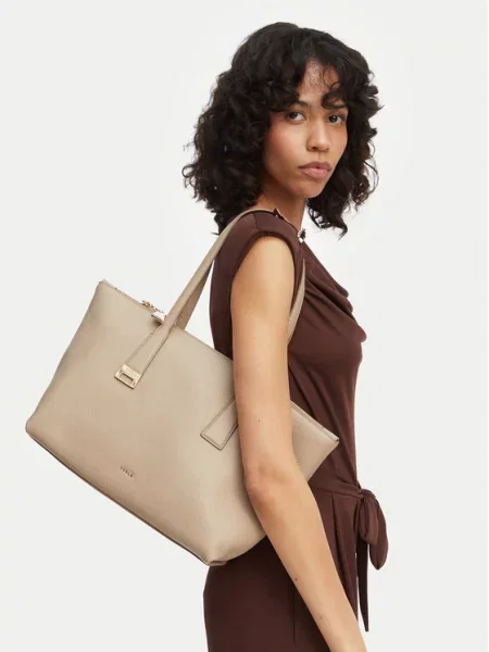 Furla Дамска чанта Olivia M Tote CN бежов