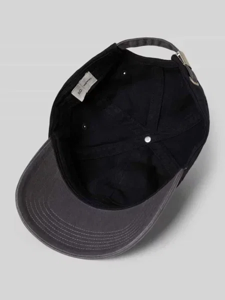 Calvin Klein Czapka z daszkiem czarny