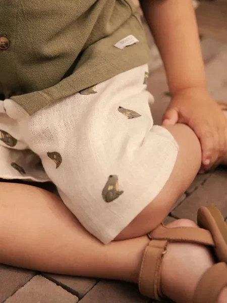 Donsje Шорти з додаванням льону Olivier Shorts Frogs