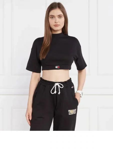 Tommy Jeans Tricou TJW SP CRP XS BADGE MOCK NECK | Cropped Fit negru