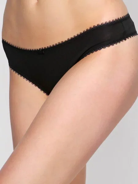 Женские трусики стринг чорні