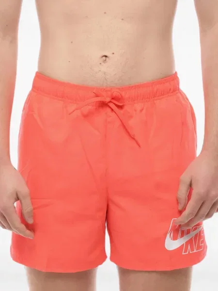 Scurt chiloți Nike cu imagine cu model floral negru