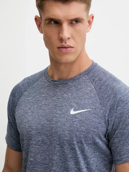 Меланжевая футболка Nike