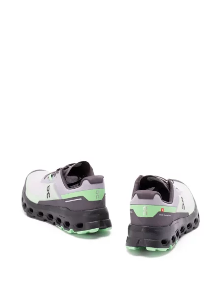 Бягане маратонки On-running с принт виолетово