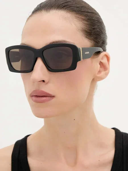 Солнцезащитные очки Jacquemus черные