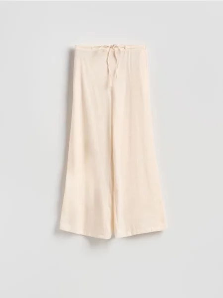 Reserved Pantaloni cu conținut ridicat de modal crem