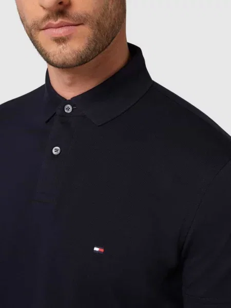 Koszulka polo o kroju regular fit z piki Tommy Hilfiger granatowe