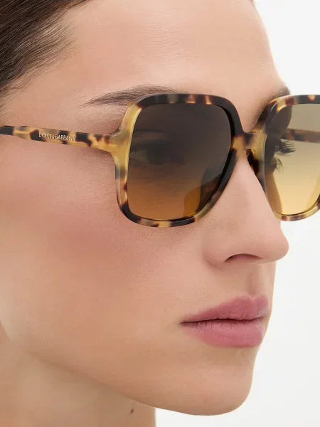 Солнцезащитные очки Dolce & Gabbana
