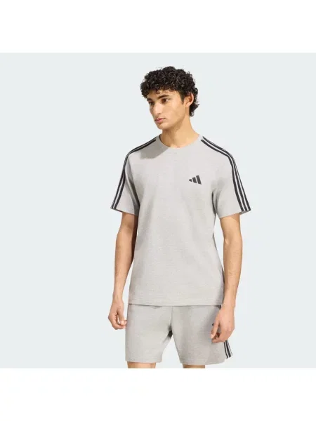 Koszulka Essentials Single Jersey z brandingiem po lewej stronie klatki piersiowej biała