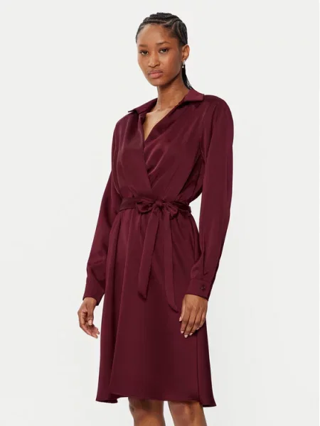Rinascimento Sukienka koszulowa bordowy