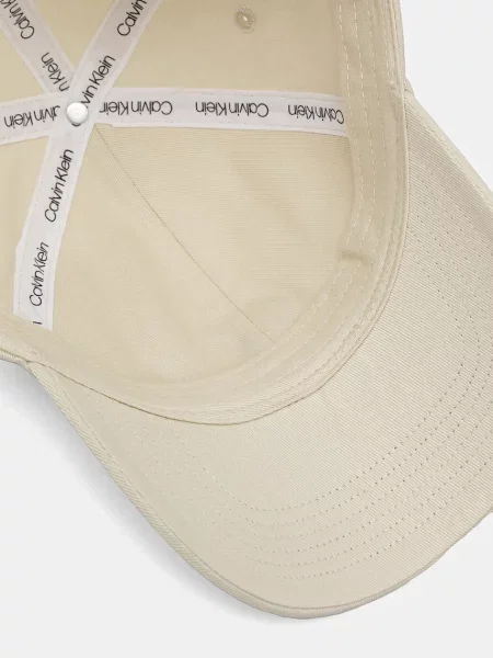 Calvin Klein Jeans Sapkák természetes fehér bézs