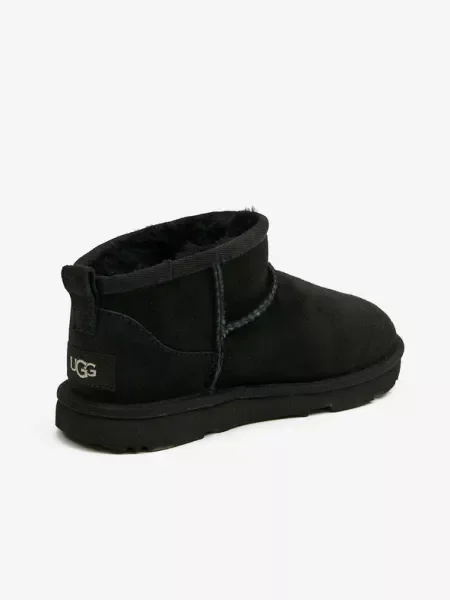Klasszikus csizma Ugg fekete