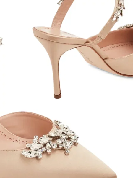Papuci tip mules Manolo Blahnik din satin