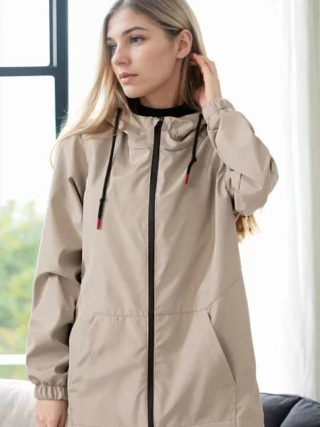 Kurtka Dewberry z kapturem z kamieniami