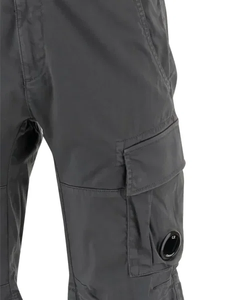 Pantaloni scurți cargo C.p. Company gri