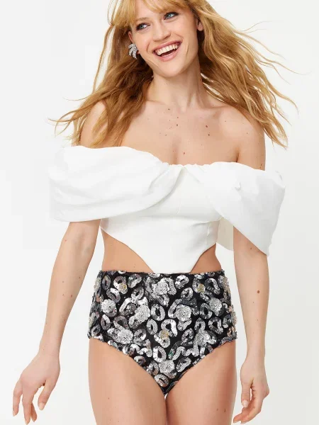 Z ovratnikom modrček Trendyol bela