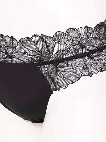 Calvin Klein Stringi Perfectly Fit Lace schwarz czarne