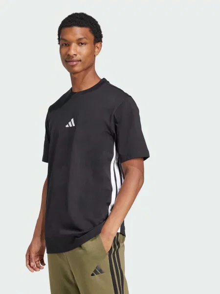 Футболка adidas чорний