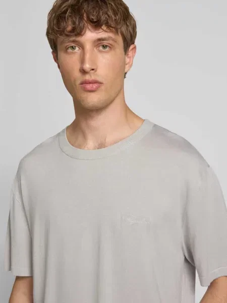 T-shirt o kroju oversized z wyhaftowanym logo model ‘Casan’ Pegador