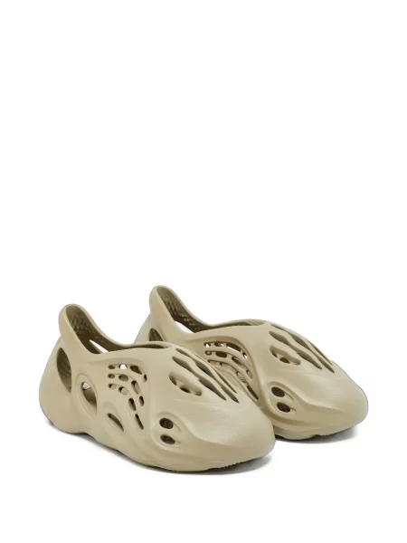 Sneakers Adidas Yeezy πέτρες