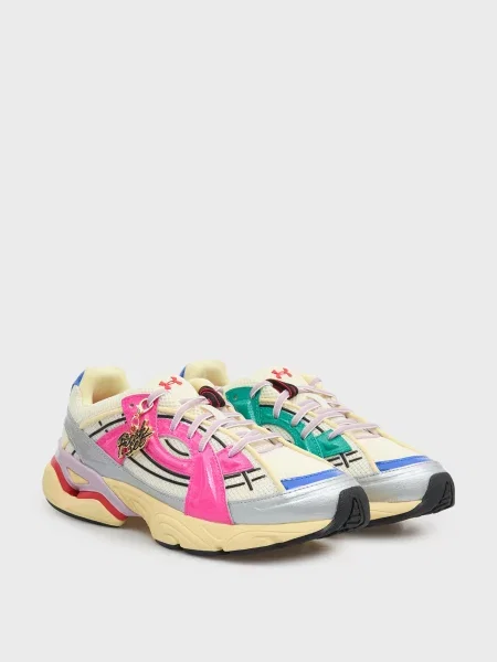 Кожаные кроссовки Under Armour бежевые