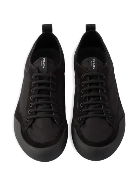 Sneakerși Prada din piele de căprioară negru