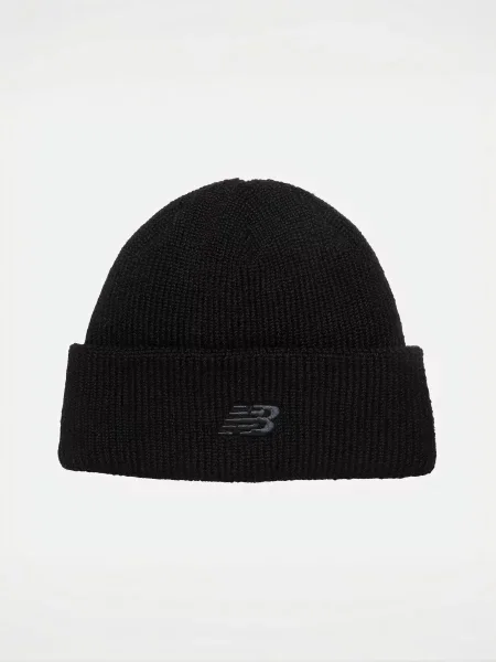 Шапка New Balance черная