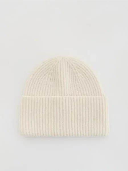 Reserved Căciulă cu adaos de lână nude
