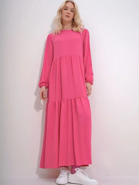 Obleka Trend Alaçatı Stili z volani z puhastimi rokavi z ladjastim izrezom fuksija