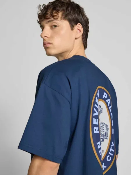 T-shirt z okrągłym dekoltem Review