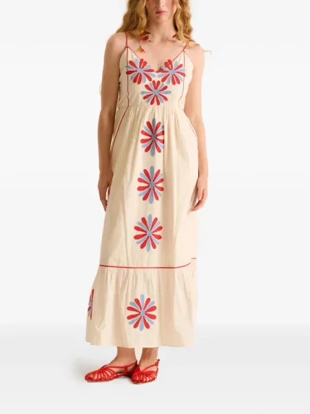Rochie Carolina K cu model floral cu aplicații