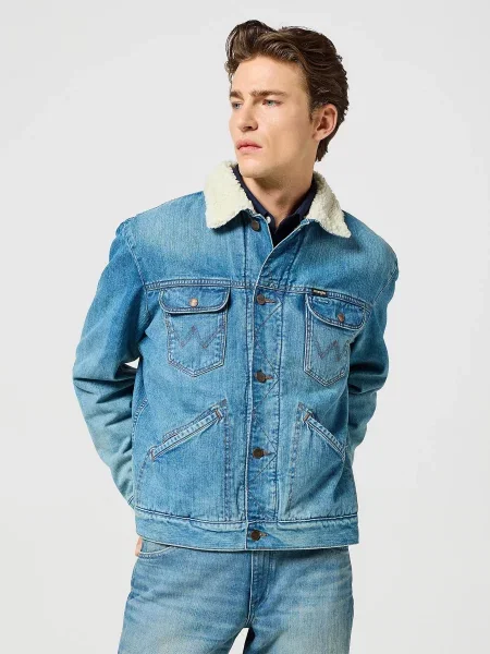 Джинсовая куртка Wrangler голубая