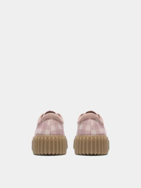 Замшевые ботинки Clarks розовые