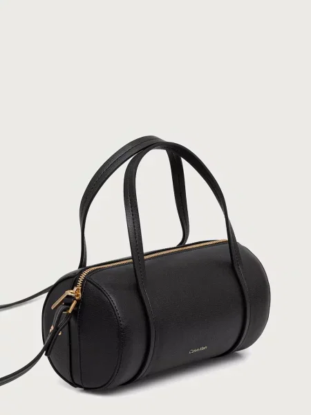 Calvin Klein Kabelka na rameno čierna