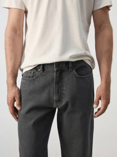 Jeansy Sammy cropped carrot fit Mężczyzna 38 MANGO MAN szary