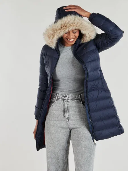 Páperový kabát Tommy Jeans s kapucňou modrá
