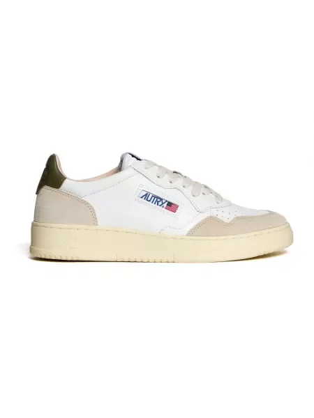 Sneakersy Autry zamszowe białe