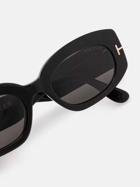 Солнцезащитные очки Tom Ford черные