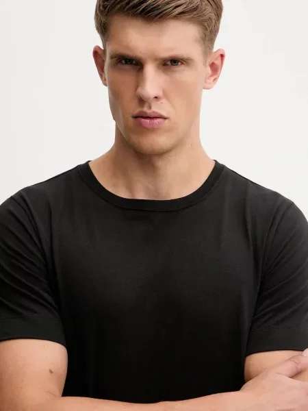 Calvin Klein férfi póló fekete. Méret: M fekete