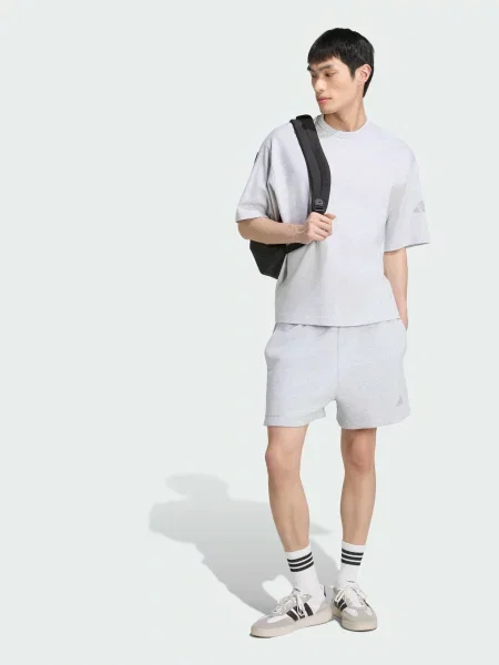 Футболка adidas сірий