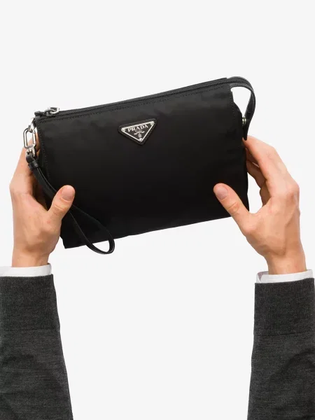 Geantă Prada din piele negru