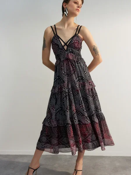 Midi obleka Trendyol črna