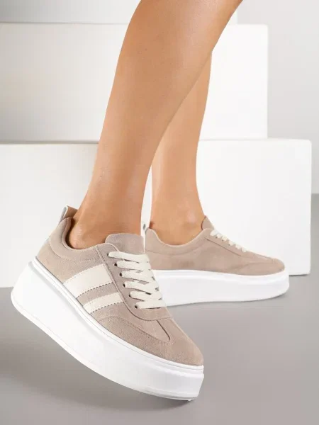 Ciemnobeżowe Sneakersy Klasyczne Tenisówki na Grubej Podeszwie z Koturnem Adessia beżowe