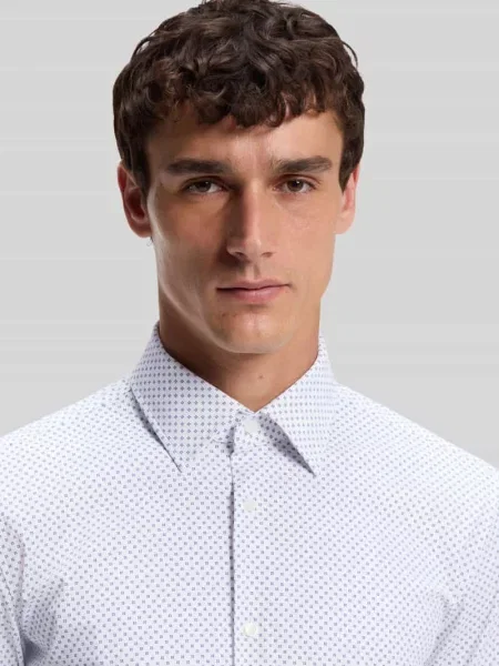 BOSS koszula biznesowa Mężczyźni Slim Fit Sztuczne włókno 38 biały