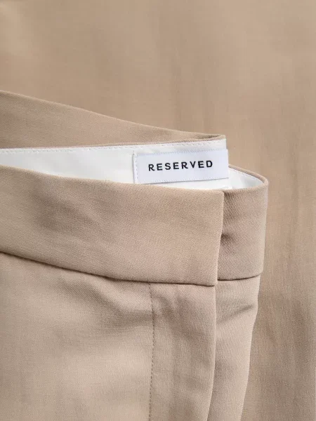 Брюки Reserved бежевые