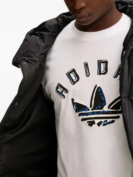 Prugaste bermuda kratke hlače Adidas s vezicama s čipkom smeđa