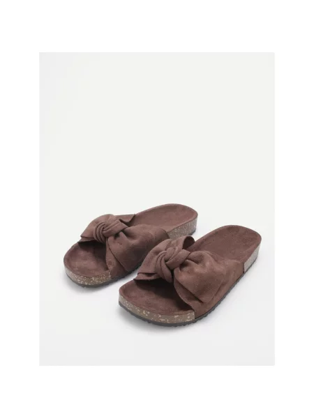 Pantofi La Modeuse maro