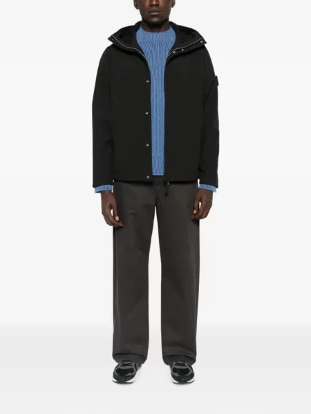 Bunda Stone Island s kapucí s kamínky černá