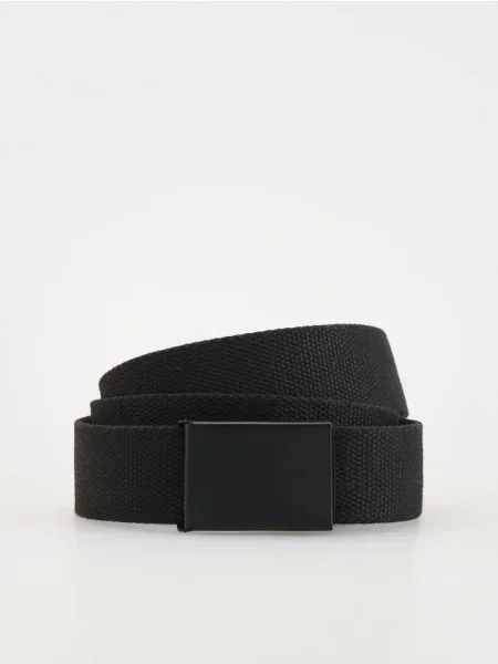 Ремень Reserved с пряжкой с ремешками черный