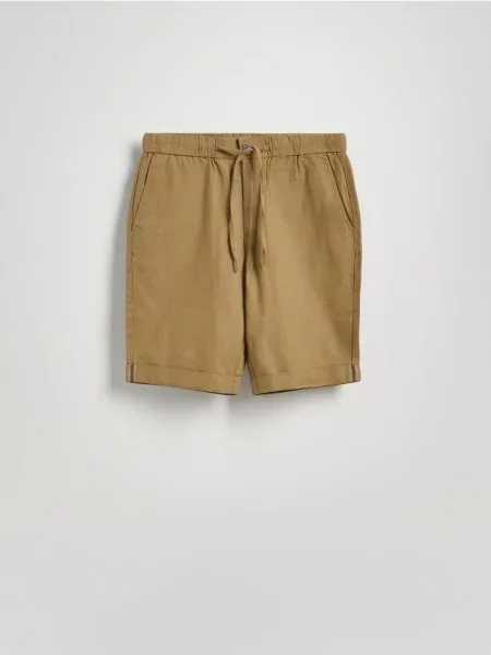 Pantaloni scurți Reserved verde